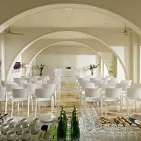 Hotell Medano 3*